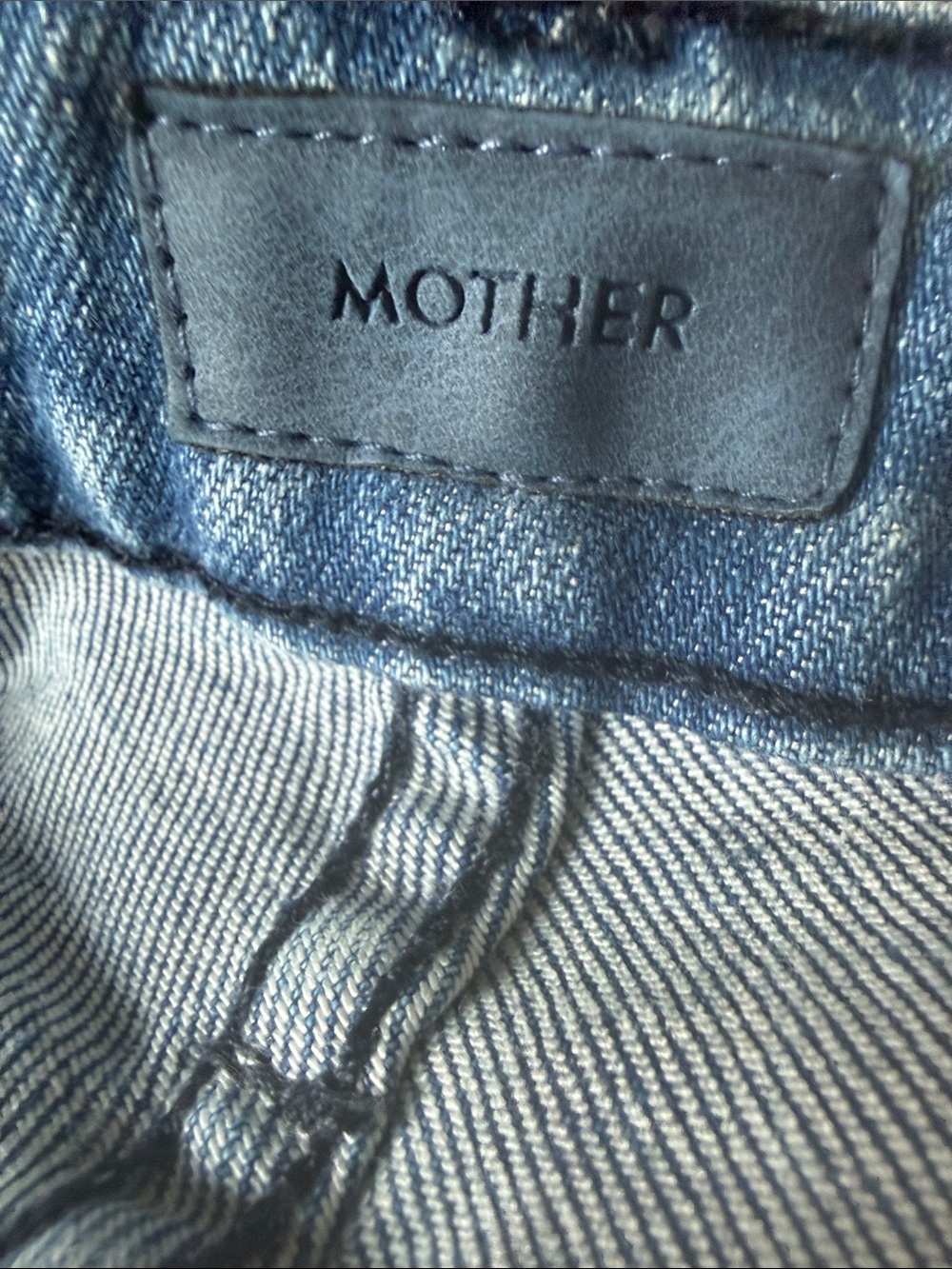 MOTHER tomcat Cropped High-Rise Jeans in Light Blue - Picture 5 of 9